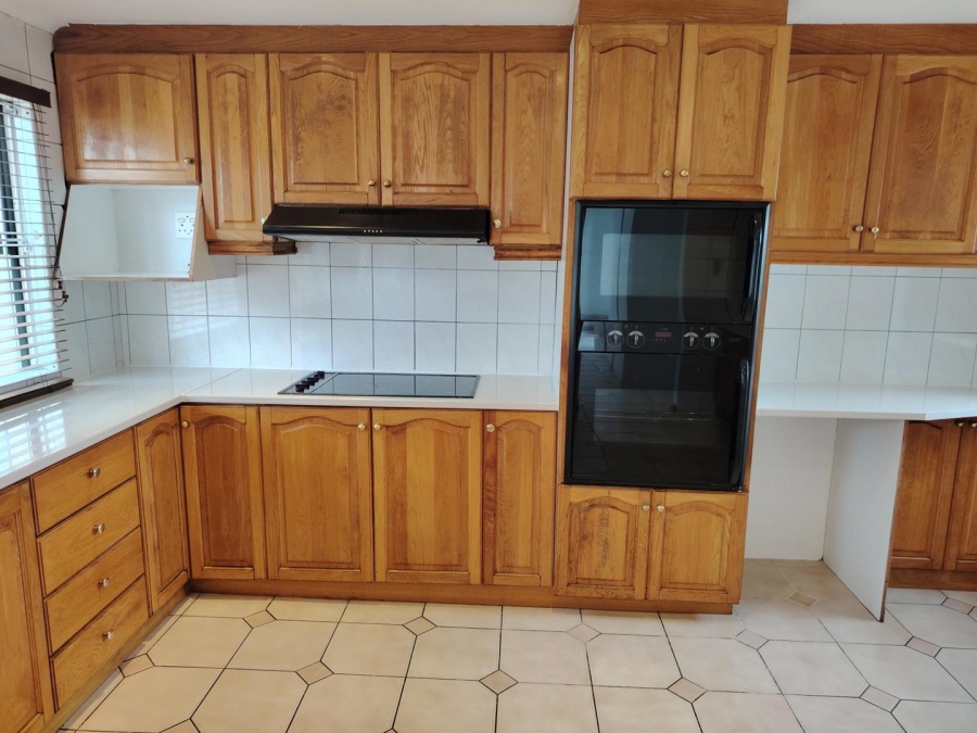 To Let 3 Bedroom Property for Rent in Brackenfell South Western Cape